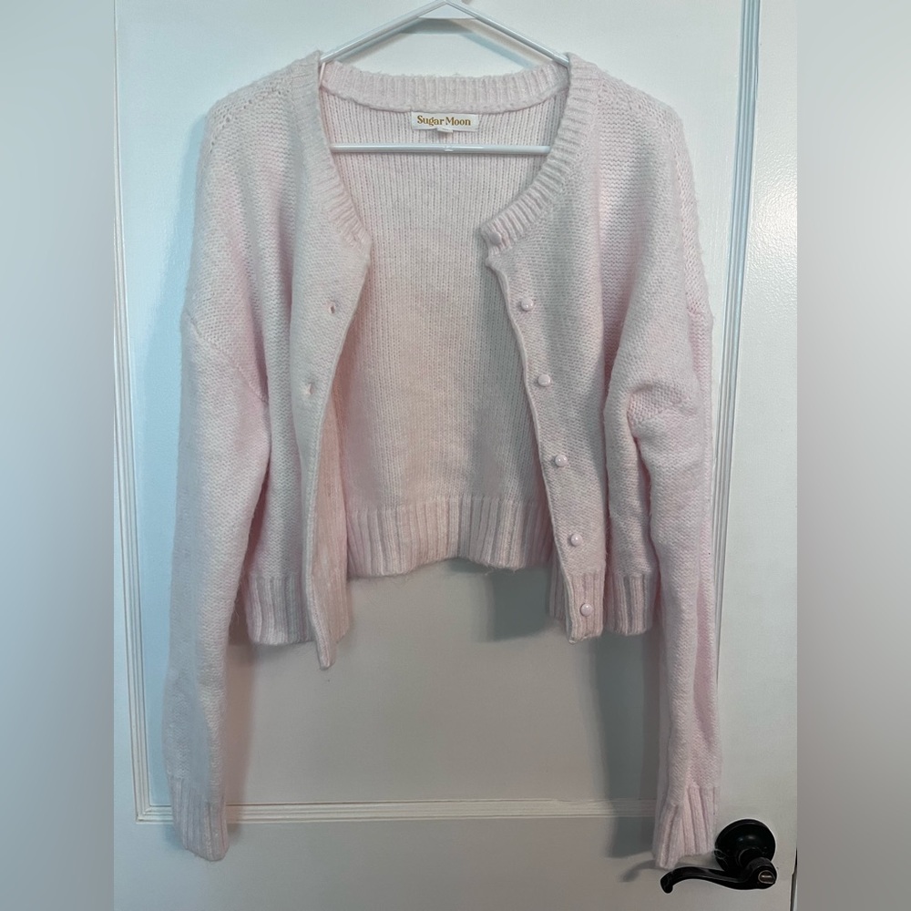 Soft Pink Cardigan Sweater with Long Sleeves